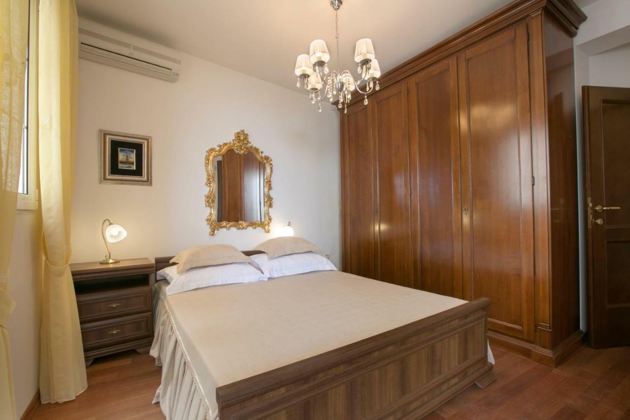 Royal Holiday Apartments Sveti Stefan Exterior foto
